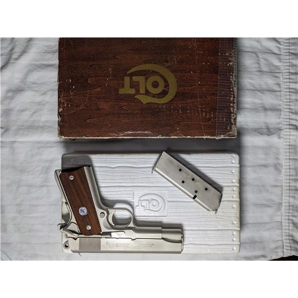 .45 ACP Rare 1976 Satin Nickel Colt Combat Commander 45 in original box 4 inch " barrel