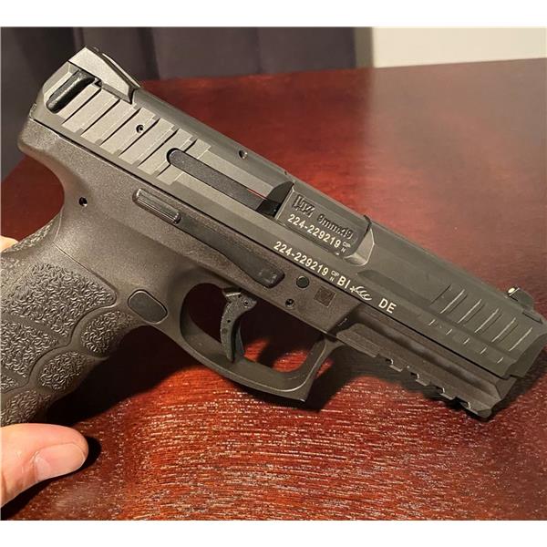 9mm Luger (9x19 Para) Heckler & Koch HK VP9 B night sites 4 inch " barrel