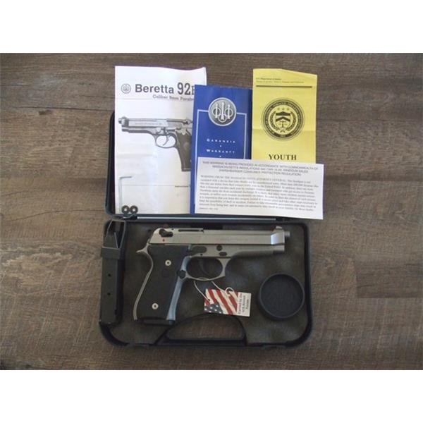 9mm Luger (9x19 Para) Beretta 92FS INOX RBR Stainless Steel FInish SS 92 FS 15rd Mags PB NICE 5 inch " barrel
