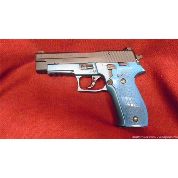 SIG SAUER P226 9mm SIMUNITION PISTOL 4-3/8"BBL 26900