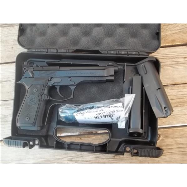 9mm Luger (9x19 Para) Beretta 92 FS 92FS Police Special New W/ 3 15rd Magazines