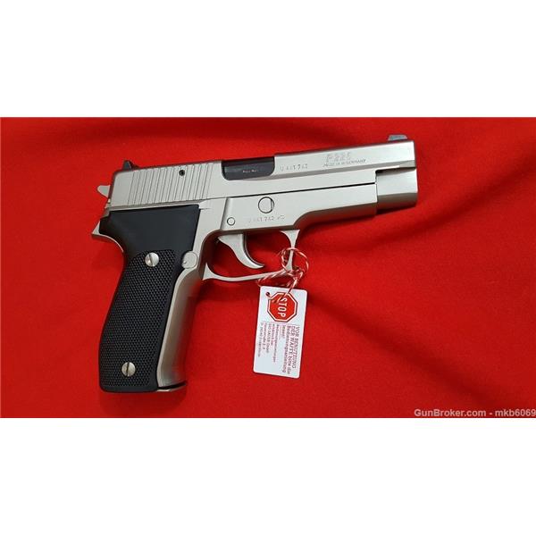 9mm Luger (9x19 Para) SIG Sauer P226 Factory Nickel West Germany Near Mint