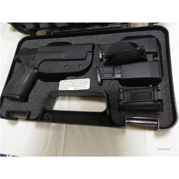 9mm Luger S and W M&P 9 mm full size