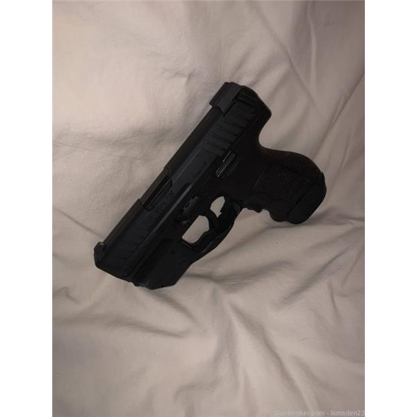 9mm Luger Heckler & Koch / H&K VP9SK with laser and 3 mags