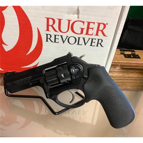 .22 LR Ruger / Sturm, & Co. lcrx 22 lr factory box and holster 3 inch " barrel