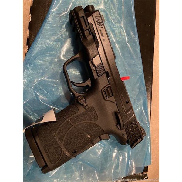 9MM M&P9 Shield EZ M2.0 Smith & Wesson 9 mm MP shield ez 2.0 with safety 8 rnd 4 inch " barrel