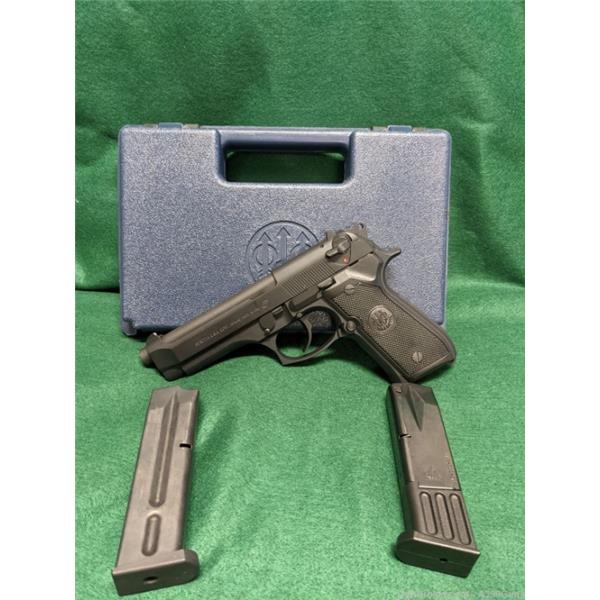 9mm Luger 92 FS Beretta 92FS, 15+1, used VERY LITTLE, look at pics!
