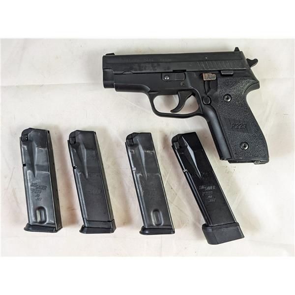 .40 S&W 2010 Sig Sauer P229 40 (4) mags 12rd 10rd 229 40SW 4 inch " barrel