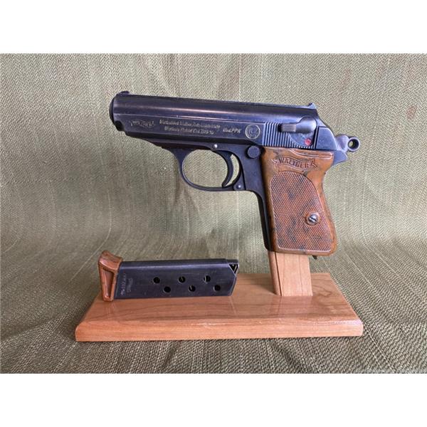 .32 Auto (7.65 Browning) Walther Arms WW II German Nazi PPK RZM Marked