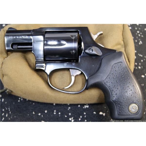 .38 Spl. Taurus 856 in 38 Special 2 inch " barrel