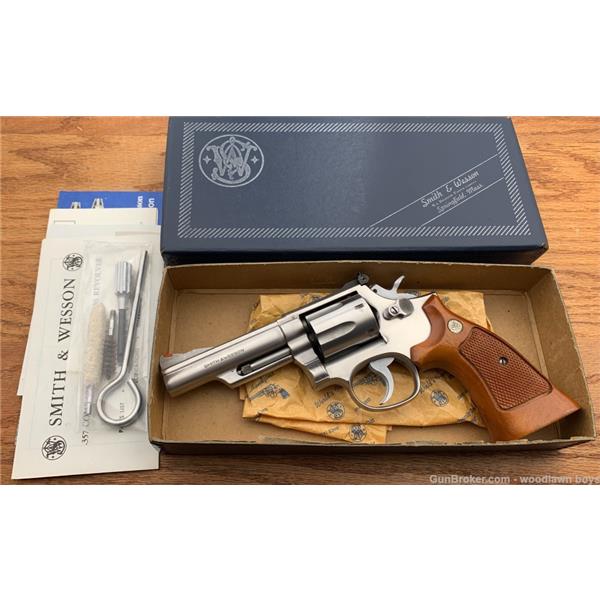 Other Model S&W 4" STAINLESS .357 COMBAT MAGNUM MODEL 66-1 ORIG BOX PAPERS & TOOLS P&R