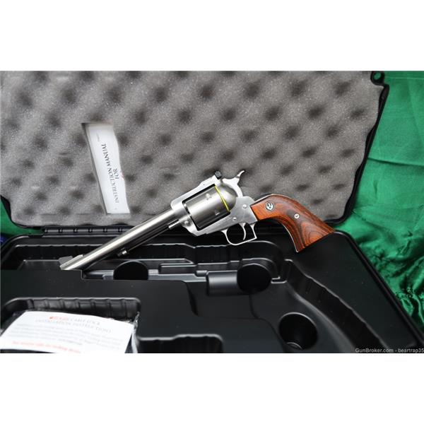 .44 Mag. Ruger / Sturm, & Co. New Stainless Model Super Blackhawk Magnum w/ 7 1/2" Barrel inch " barrel