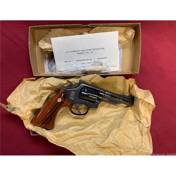 .357 Mag. Smith & Wesson / S&W Model 19-4 Combat Magnum 357 Pinned/Recessed US Customs Commemorative 4 inch " barrel