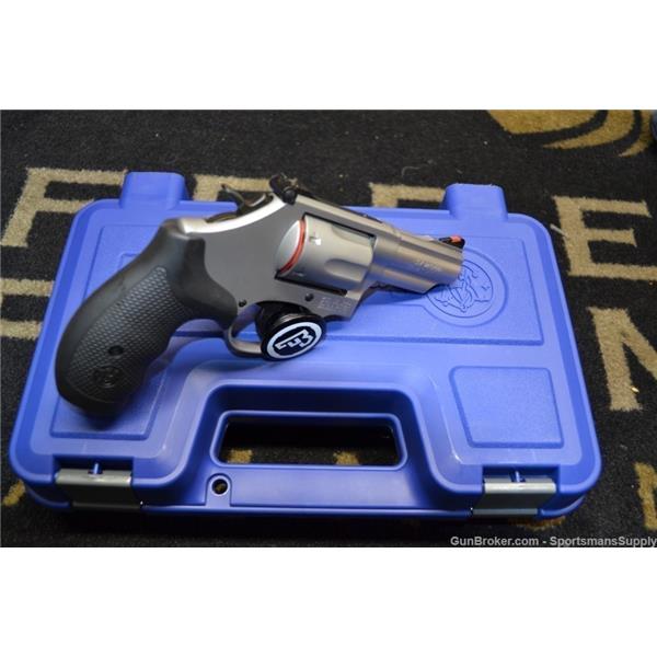 .357 Mag. Smith & Wesson Smith&Wesson 66 Mag With 2.75"Brl and Holds 6 Rnds NIB! 10061 / (868005)