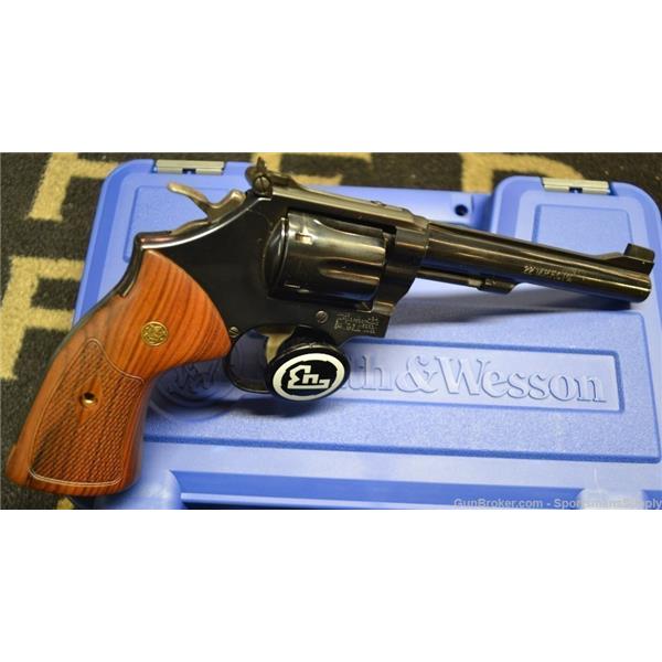 .22 WMR Smith & Wesson Smith&Wesson M48 in .22WinMag With 6"Brl and Holds 6Rnds NIB! 150718 / (14226)