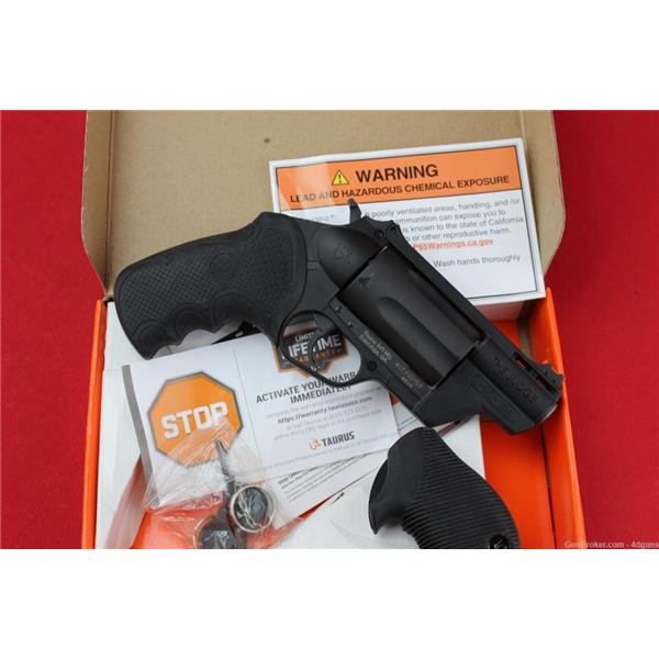 .45 LC/.410 Taurus Judge 2" Public Defender Poly 45LC/.410 Black Box/Papers/Excellent 725327610694 2 inch " barrel 2-441021PFS