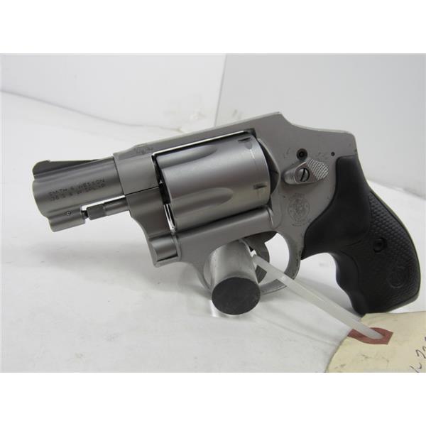 .38 Spl. Smith & Wesson / S&W 642-2 Penny Start No Resv 38 spl
