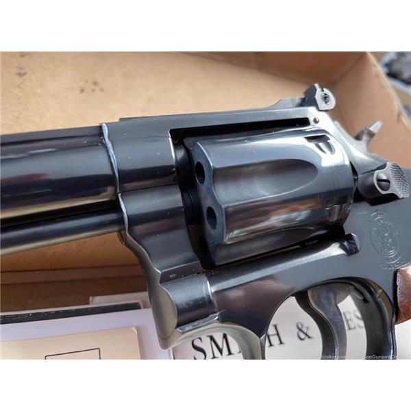 .22 WMR Smith & Wesson / S&W 6” barrel and model 48-4 in 22 WMR-S&W 6 inch "