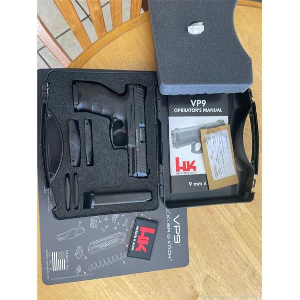 9mm Luger Heckler & Koch / H&K VP9 LNIB. 3 mags 2 original, Cleaning Mat HK Patch