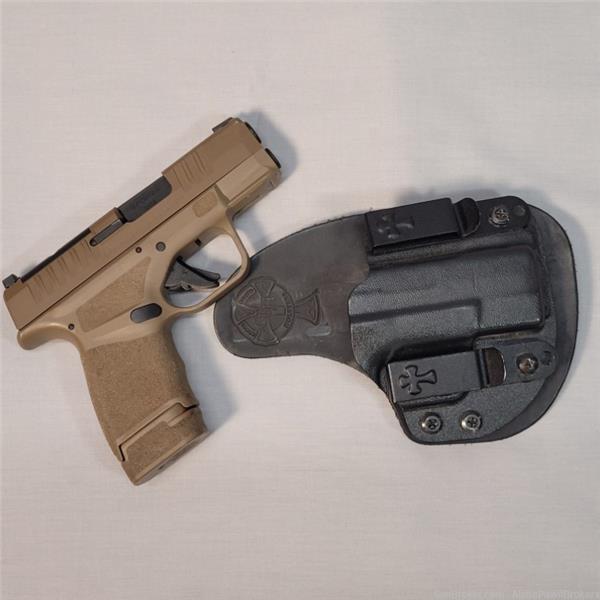 9mm Luger Springfield Armory Hellcat OSP w/ 13rd Magazine and Crossbreed Leather Holster 3 inch " barrel