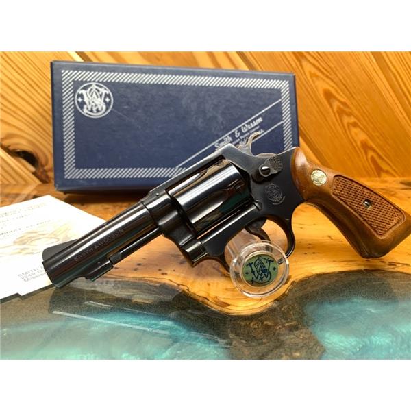 .38 Spl. Smith & Wesson / S&W MINT ! NEW IN BOX 1977 SMITH WESSON MODEL 36-1 3" HB SPECIAL NR 3 inch " barrel