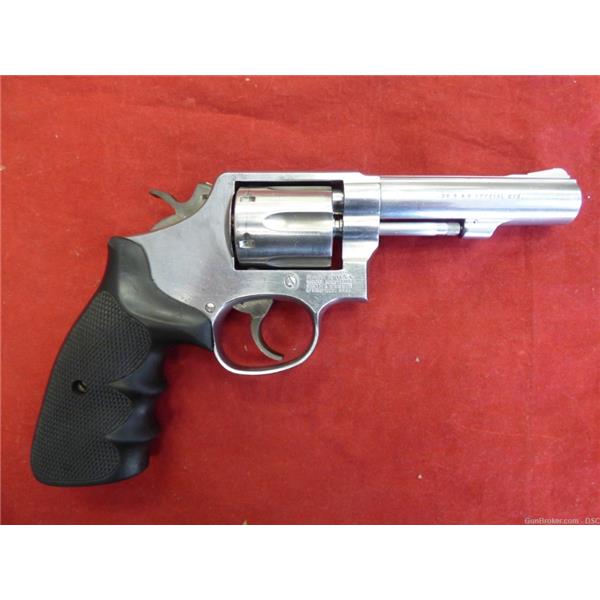 .38 Spl. Smith & Wesson / S&W and Model 64-5 - Special 64 S W 4 inch " barrel