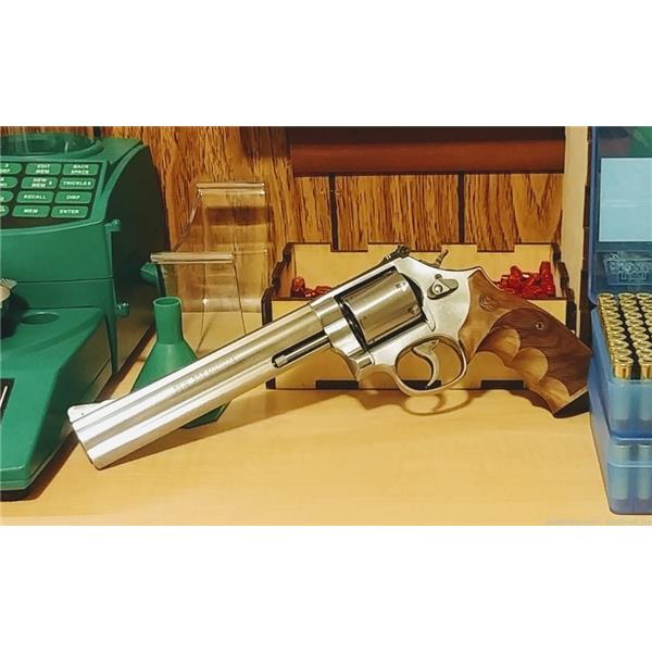 .357 Mag. 686 Plus Smith & Wesson / S&W Model 686+ Talos edition 357 mag w/Target grips 7 inch " barrel