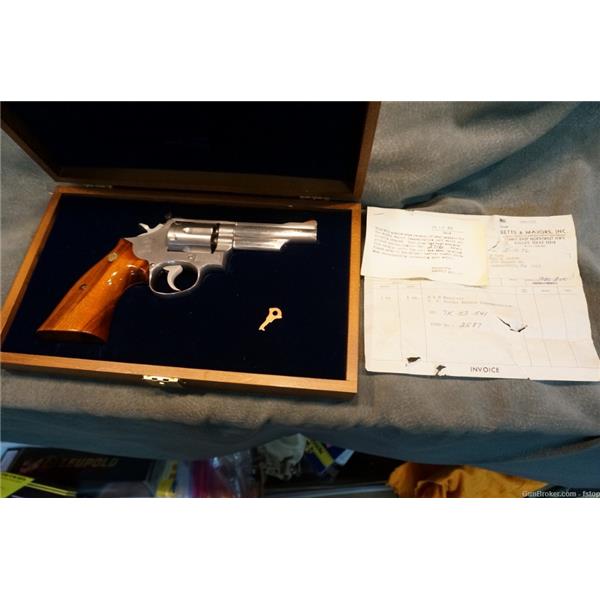 .357 Mag. Smith & Wesson / S&W S+W Model 66 U.S.Border Patrol 357Mag