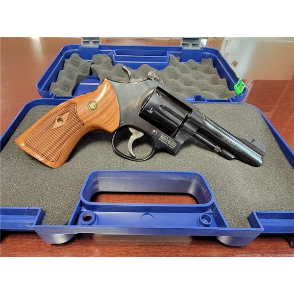 .22 WRF (Win. Rimfire) Smith & Wesson / S&W and 48-7 4 Inch 22WRF EUC