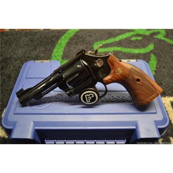 Smith & Wesson / S&W 48 in .22Mag With 4"Brl NIB! 142259 022188142259