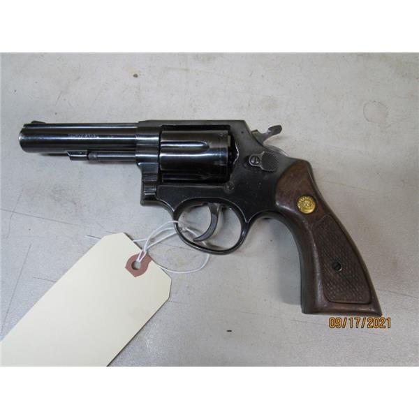 .38 Spl. 82 Taurus revolver model 85 good condition NR 4 inch " barrel