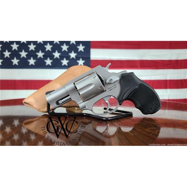 .38 Spl. Pre Owned Taurus M856 Revolver 38 Special 2 inch " barrel