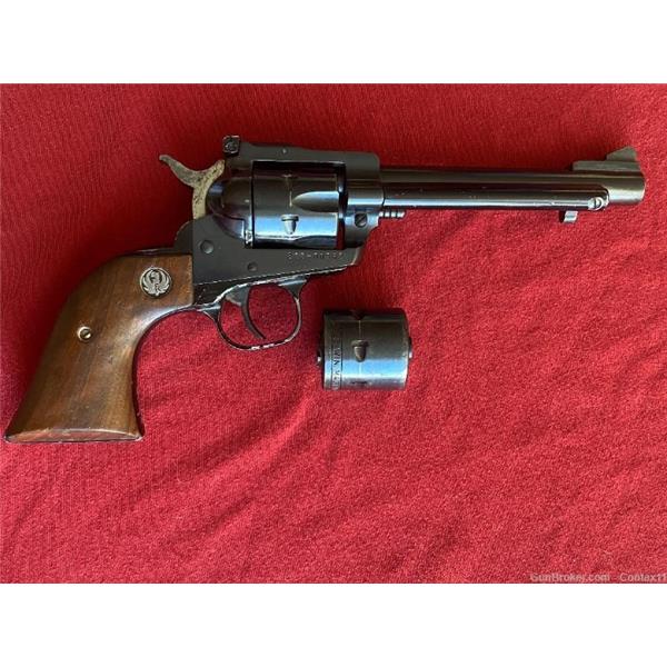 .22 LR New Model Single-Six Convertible Ruger / Sturm, & Co. SINGLE SIX Revolver 5.5 in Barrel 22 Lr, WMR 5 inch " barrel