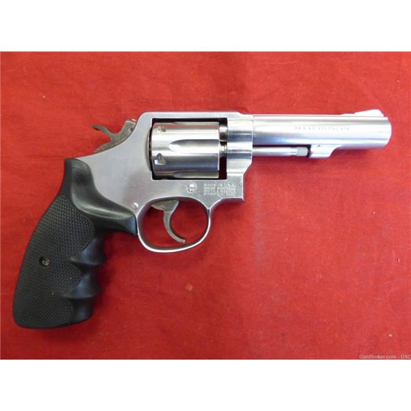 .38 Spl. Smith & Wesson / S&W and Model 64-5 - Special 64 S W 4 inch " barrel