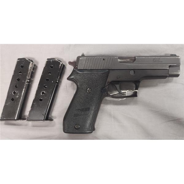 Sig Sauer P220 DAO .45 ACP Pistol 4" 2x7Rd Mags w/Original Box 4 inch " barrel