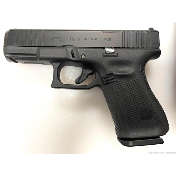 9mm Luger G19 M.O.S. Glock 19 Gen 5 MOS 15rd 3 Mags No CC FEES 4 inch " barrel