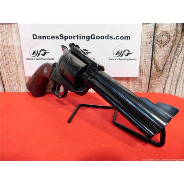 .44 Mag. Ruger / Sturm, & Co. USED Super Blackhawk Mag 4.75" Barrel 6 Rd Capactiy - FAST SHIP 4 inch " barrel