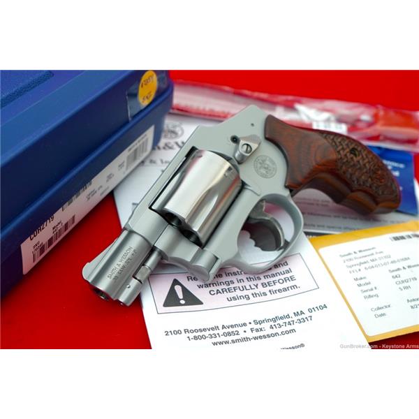 .38 S&W Smith & Wesson / Spectacular Desired Model 642 Performance Center NIB Consignment