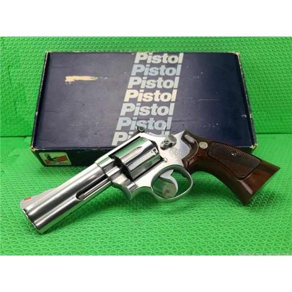 .357 Mag. Smith & Wesson / S&W SMITH WESSON 686 NO DASH PRELOCK 4" Full Lug 357 Mag Stainless Born 1986