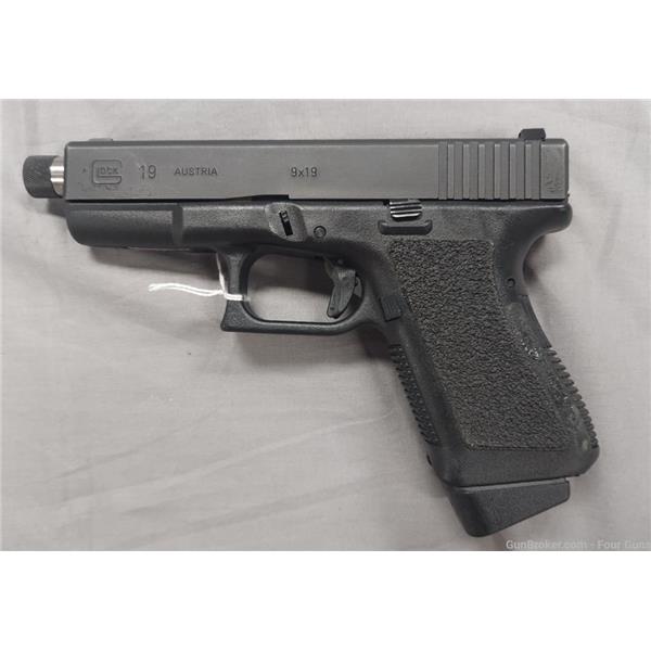 9mm Luger Glock G19 GEN2 Semi Auto Pistol 4" 9MM 17Rd Threaded Barrel 4 inch " barrel