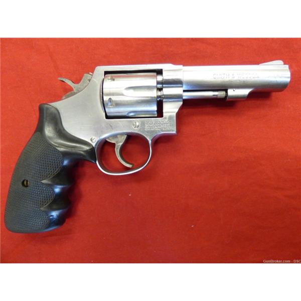 .38 Spl. Smith & Wesson / S&W and Model 64-5 - Special 64 S W 4 inch " barrel