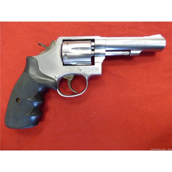 .38 Spl. Smith & Wesson / S&W and Model 64-5 - Special 64 S W 4 inch " barrel