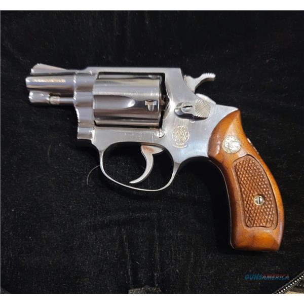 .38 Special SMITH & WESSON INC MODEL 60 S/S ( RARE ) R-SERIAL NUMBER PINNED BARREL