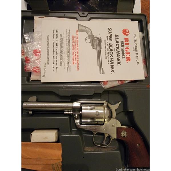 .44 Mag. Ruger / Sturm, & Co. Vaquero Mag 4 5/8 Bright Stainless- No Reserve