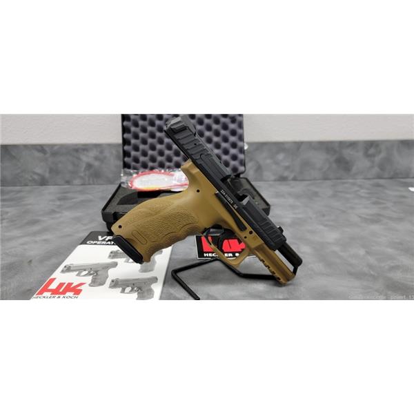 9mm Luger Heckler & Koch / H&K VP9 Two mags and case... PENNY 4 inch " barrel