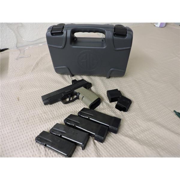 9mm Luger Sig Sauer P365 XL W/ 4 Mags and Romeo Zero #54833* 3 inch " barrel