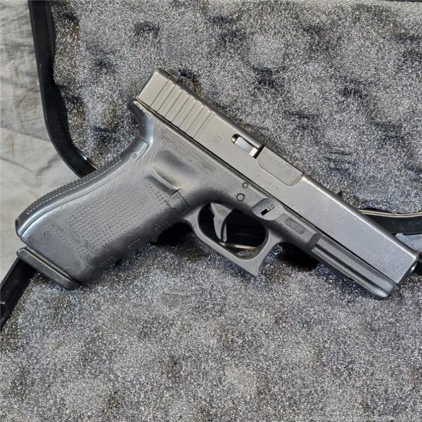 G22 GEN4 Glock 22 Gen 4 pistol .40 S&W with 15rd mag and box No Reserve!