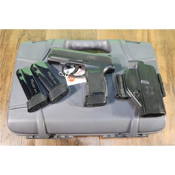 9mm Luger Sig Sauer Model P365 TACPAC Pistol Compact 365 3-MAGS 12RD 9MM Night Sights 798681621682 3 inch " barrel 365-9-BXR3-TACPAC