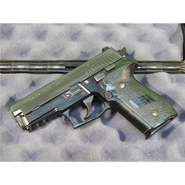 Sig Sauer Model P229 Pistol 9MM 229 P229R 13RD Rail Mod Germany 229R NR 9