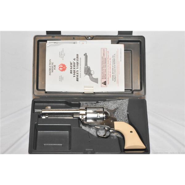 98% 2000 Ruger Vaquero Old Model, 4.75”, 00556, SS, 44mag